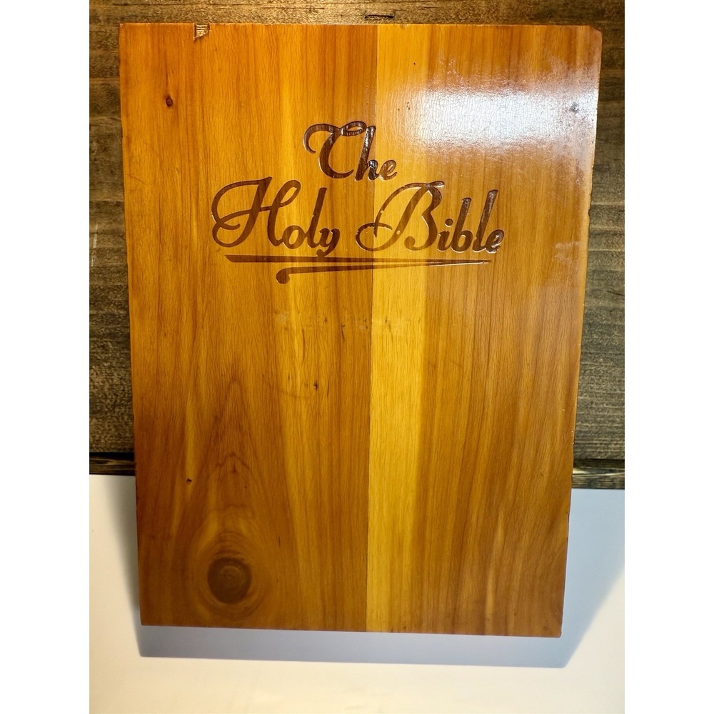 VTG 1950's White Memorial Bible W/Concordance From Union In Cedar Box‎